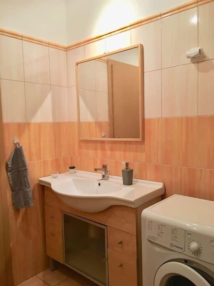 Lannova apartment - Tap to explore photos