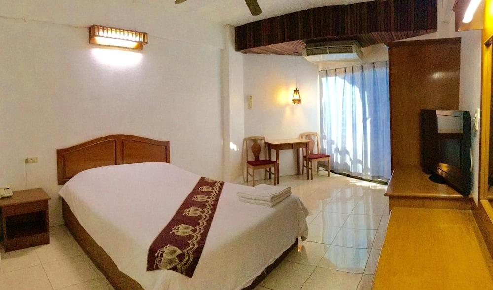 Arcadia Mansion Room Type - Deluxe Double Room