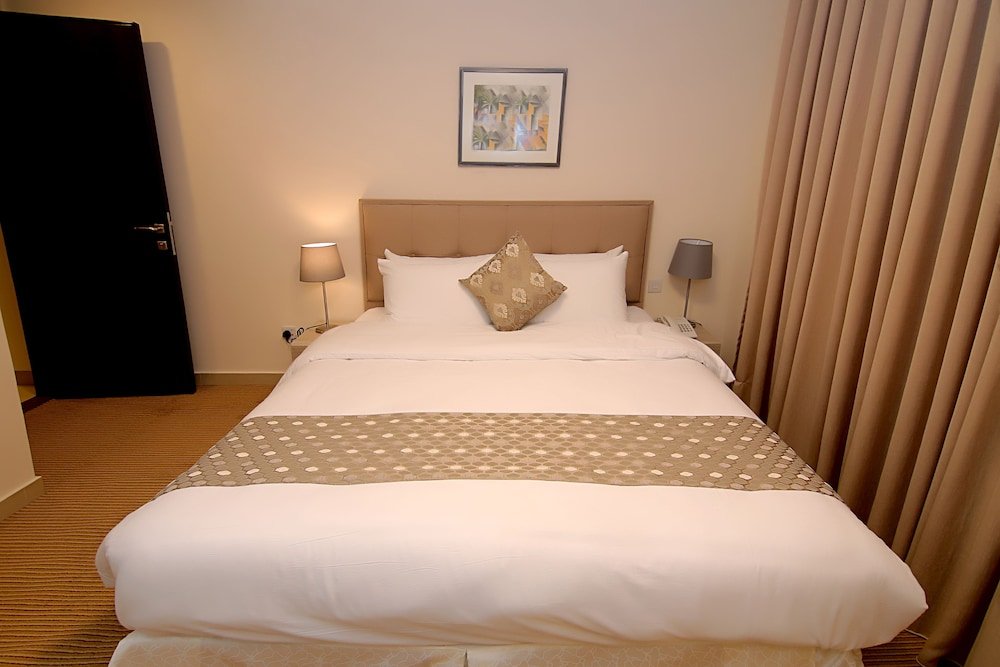 Viola Hotel Suites Room Type - Deluxe Suite