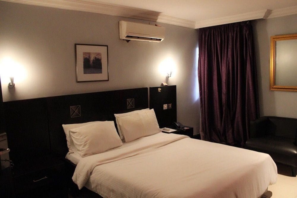 The Hedge Suites Room Type - Deluxe Room