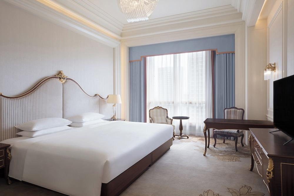 Delta Hotel by Marriott Shanghai Baoshan Room Type - Room, 1 King Bed, City View