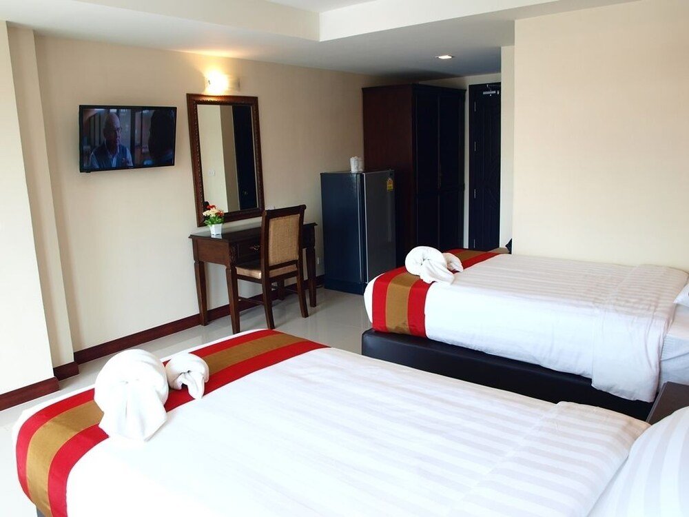 V Residence Pattaya - Tap to explore photos