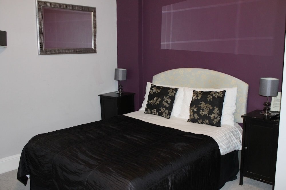 Wimbledon Hotel Room Type - Basic Double Room