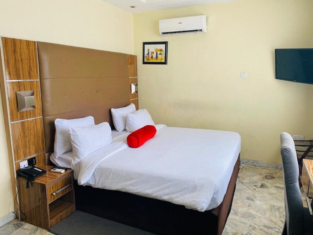 Glee Hotel Room Type - Standard Room, 1 Double Bed