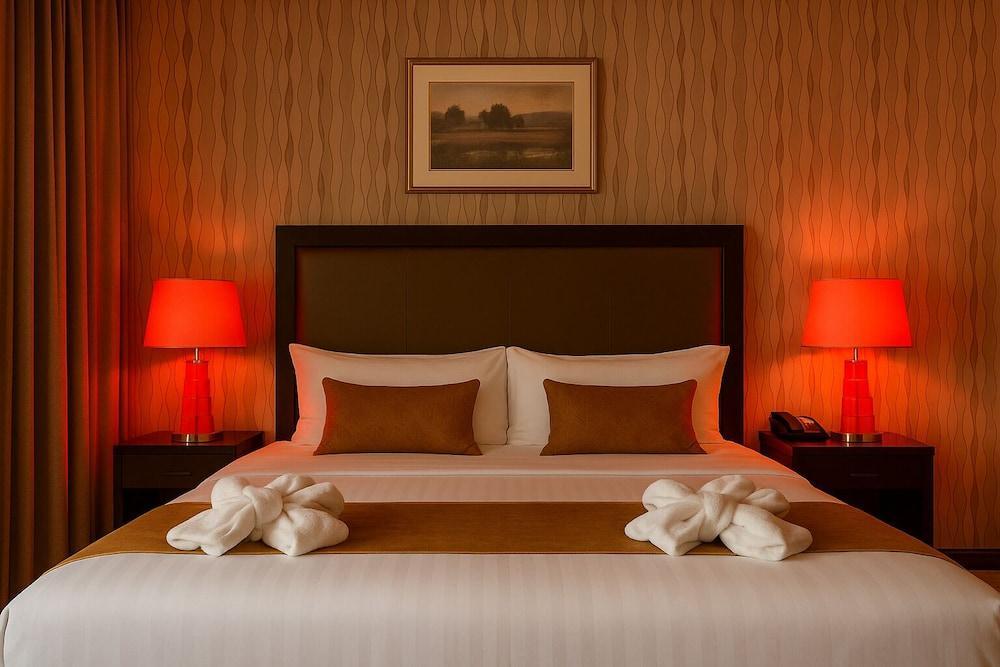Al Jamal Hotel Room Type - Honeymoon Room, 1 King Bed