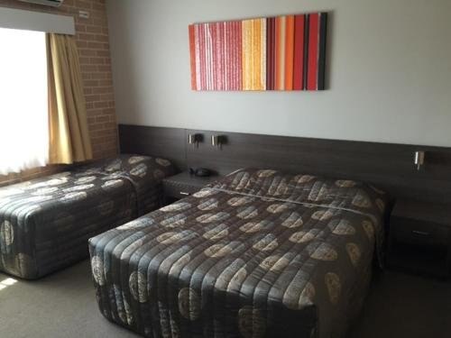 Alexander The Great Motel Room Type - Deluxe Twin Room