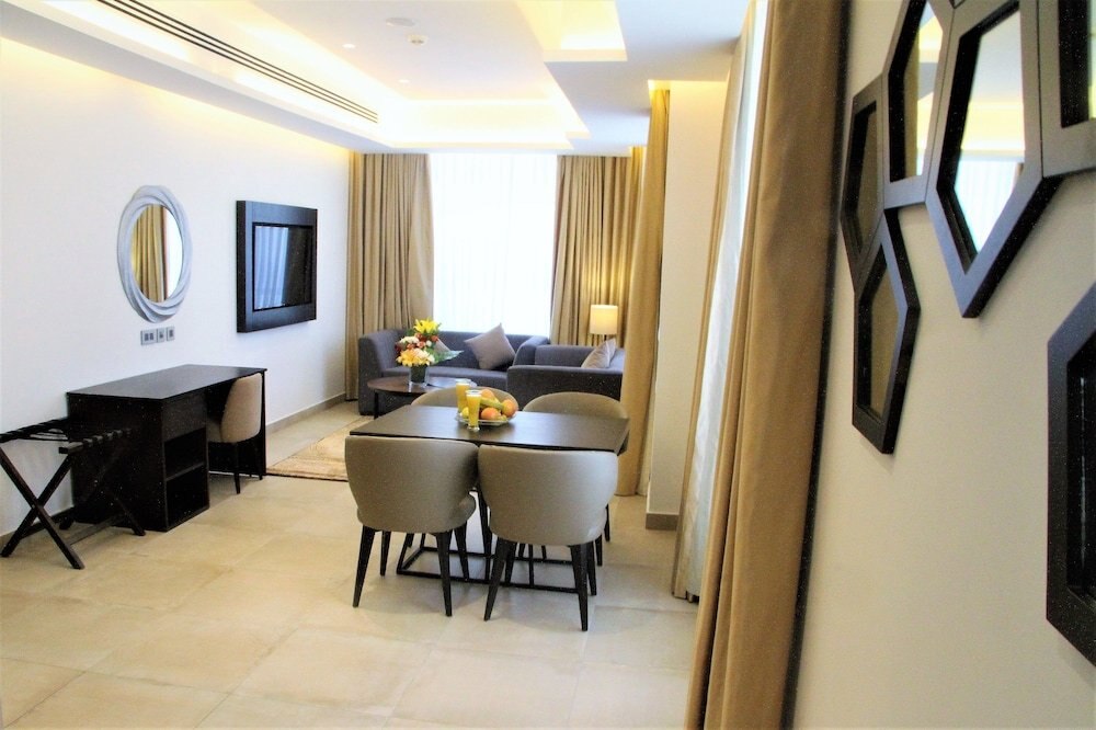 Downtown Hotel Apartments Room Type - Premium Apartment, 1 King Bed, Non Smoking