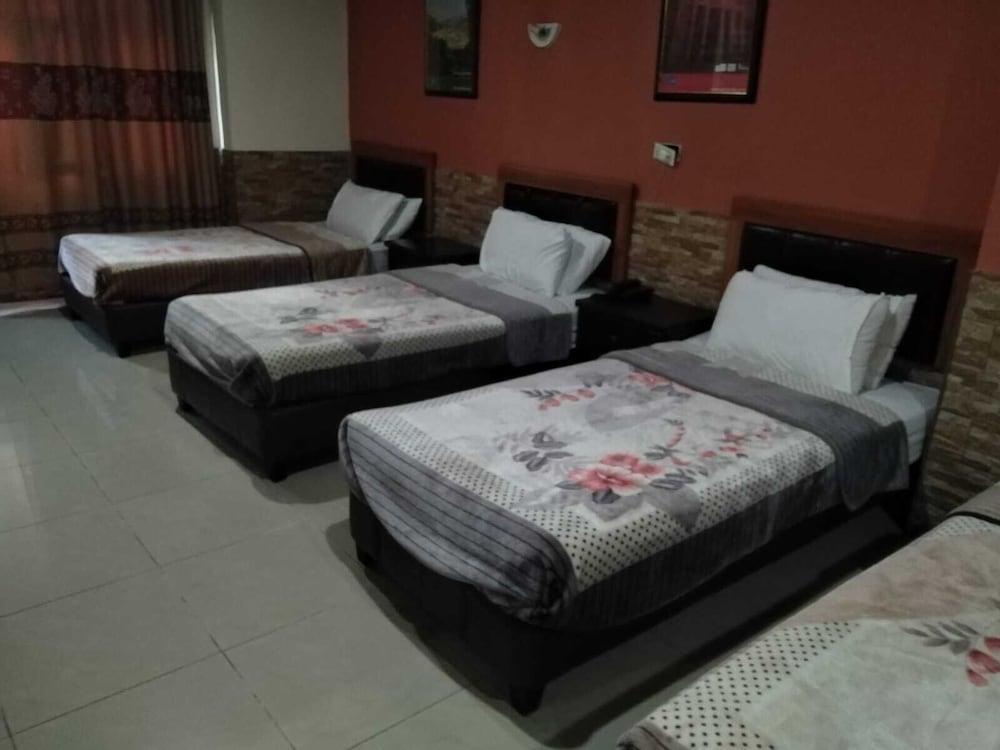 Amman Palace Hotel Room Type - Standard Triple Room