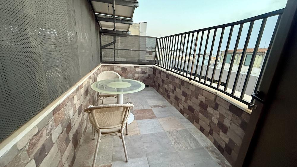 Jewheret Alswefiah hotel suites Room Type - Royal Room
