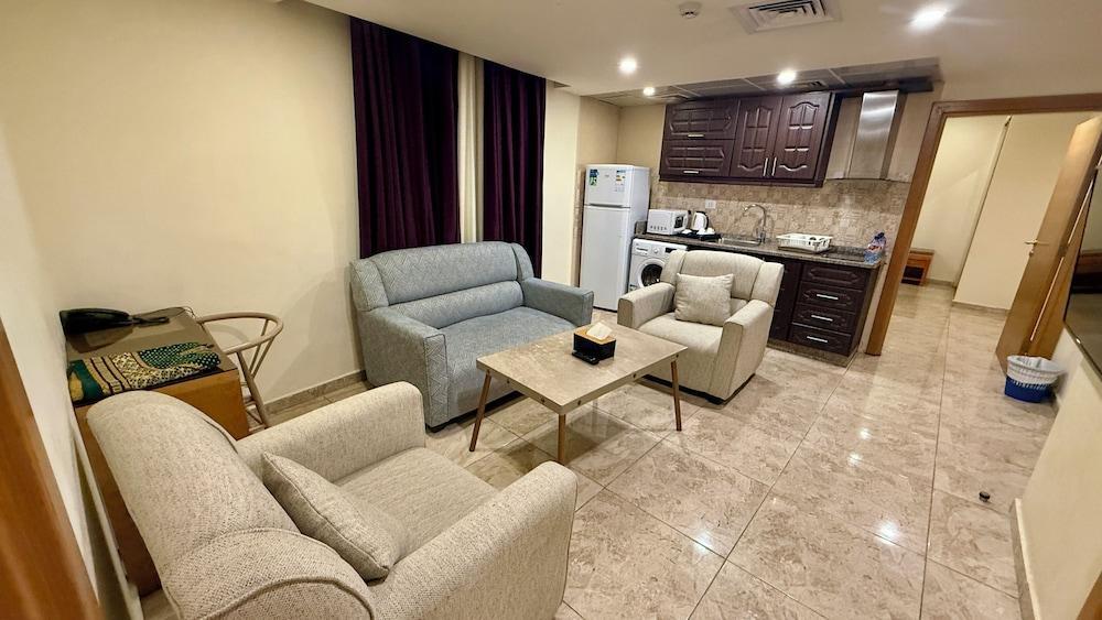 Jewheret Alswefiah hotel suites Room Type - Two-Bedroom Apartment