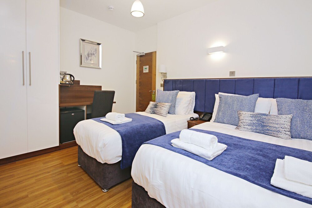 Imperial Guest House Room Type - Deluxe Triple Room, Ensuite