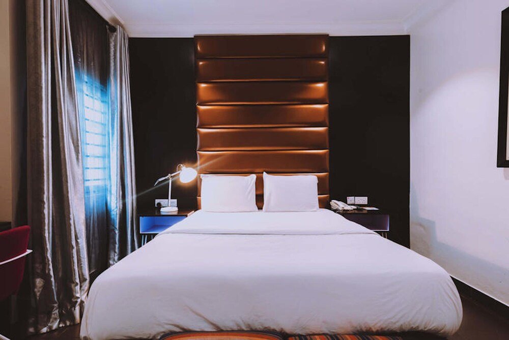 Maple Hotel Room Type - Executive Double Room, 1 King Bed