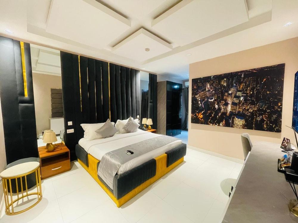 Proof Lounge Hotel Room Type - Executive Room
