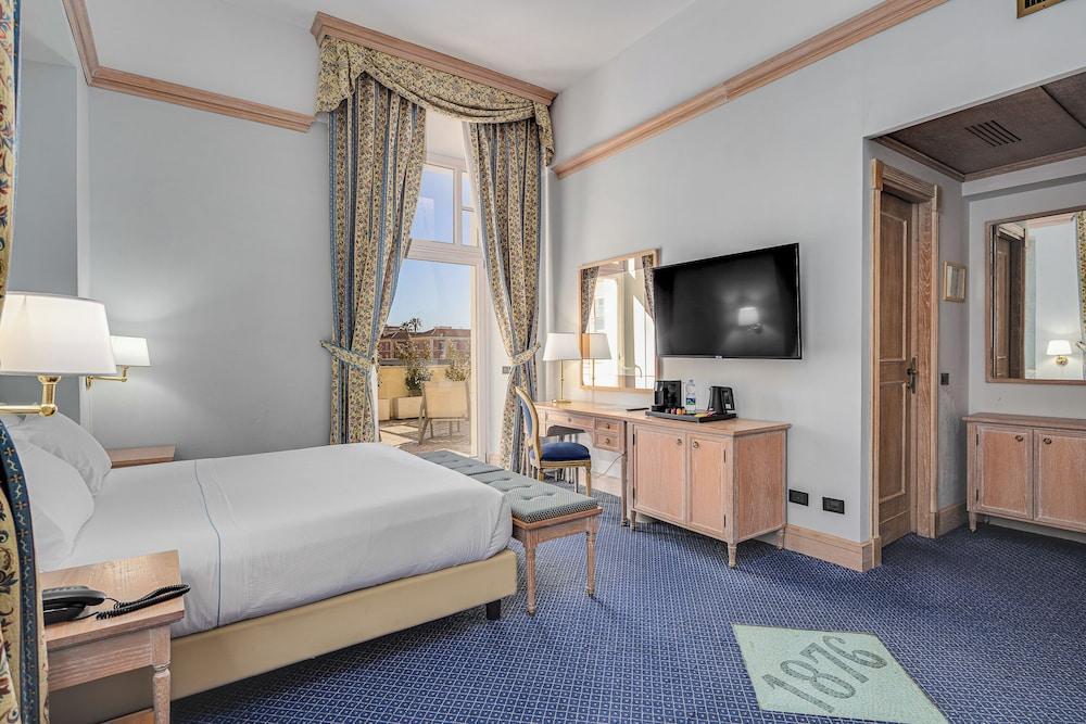 Hotel de La Ville Room Type - Junior Suite, Balcony
