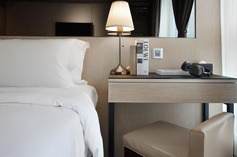 Eco Tree Hotel Causeway Bay Room Type - Deluxe room Eco Tree Hotel Causeway Bay Room Type - Deluxe room