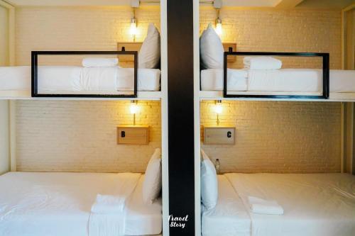 Bangkok Oasis Hotel Room Type - Quadruple Room with Private Bathroom Bangkok Oasis Hotel Room Type - Quadruple Room with Private Bathroom
