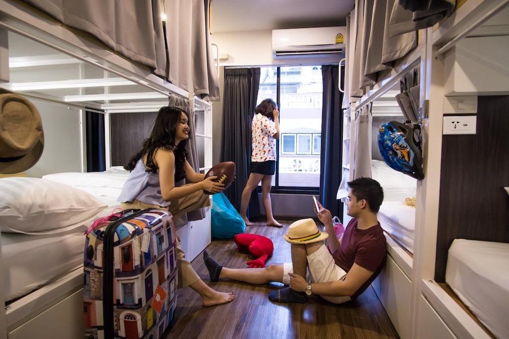 Click Hostel Room Type - Big Mixed Dormitory (10 Persons)