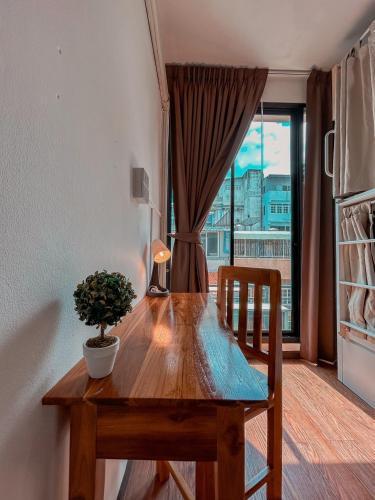 Click Hostel - Tap to explore photos