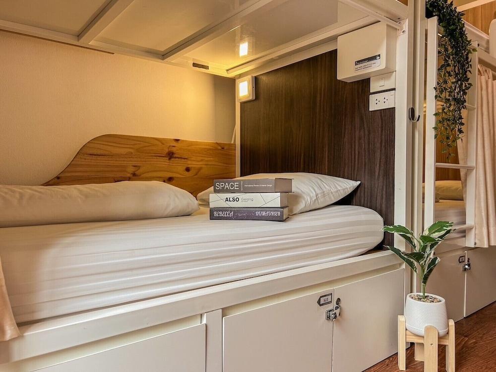 Click Hostel Room Type - Standard Room