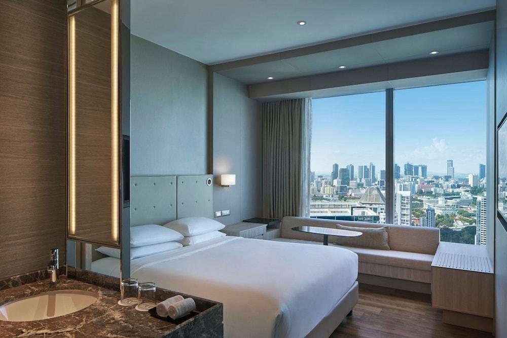 Courtyard by Marriott Singapore Novena Room Type - Room, 1 King Bed