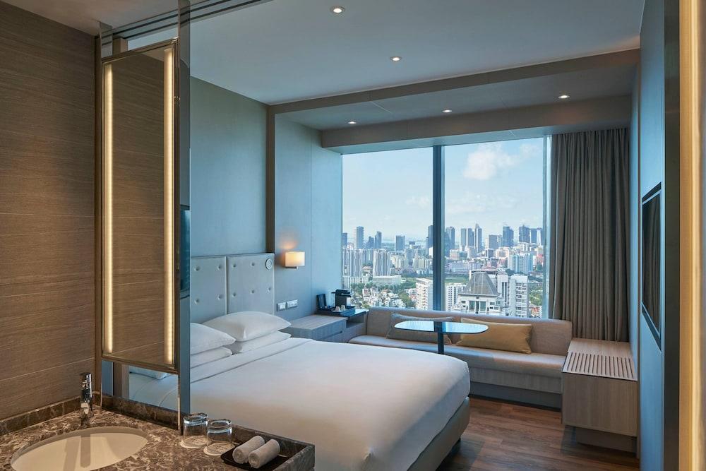 Courtyard by Marriott Singapore Novena Room Type - Premier Room, 1 King Bed
