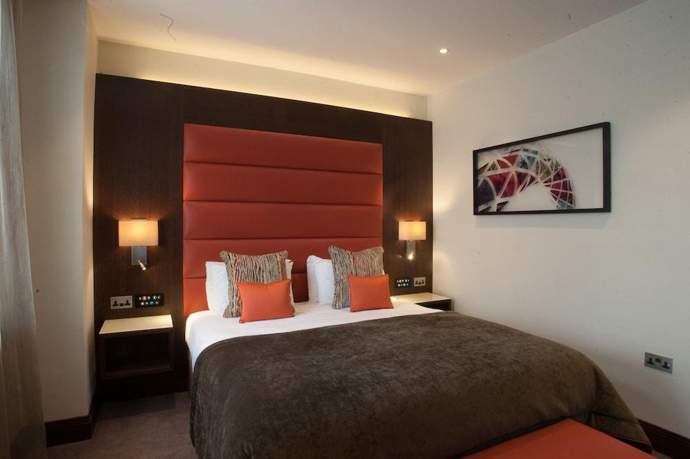 St George Hotel Wembley Room Type - Superior Double or Twin Room St George Hotel Wembley Room Type - Superior Double or Twin Room
