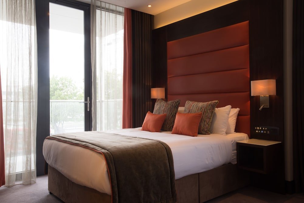 St George Hotel Wembley Room Type - Junior Double Room