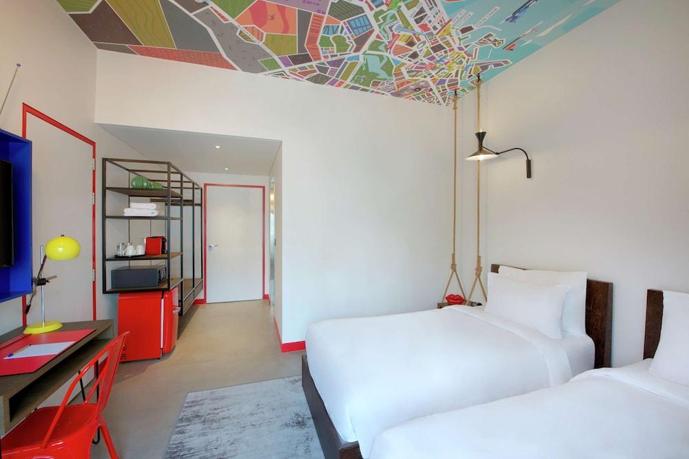Hampton By Hilton Al Seef, Dubai Room Type - Family Room, 1 Queen Bed