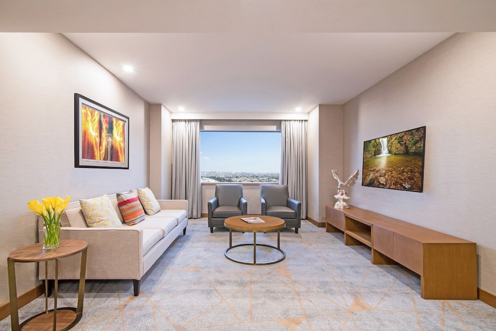 Hyatt Regency Galleria Residence Dubai - Tap to explore photos