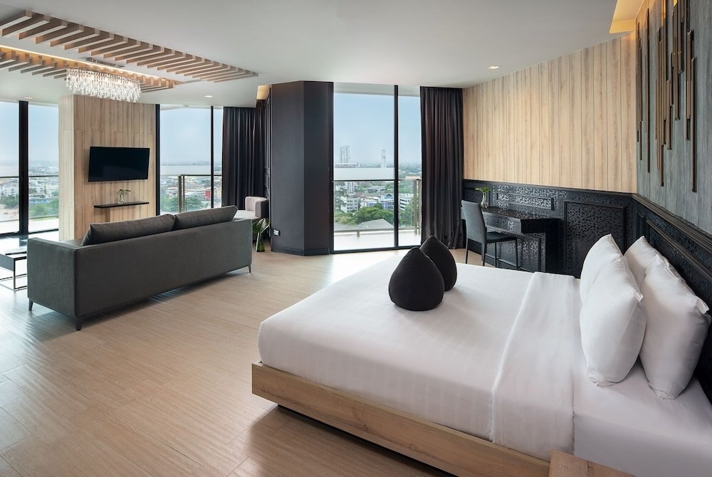 TSix5 Phenomenal Room Type - 1-Bedroom Oceanfront Suite