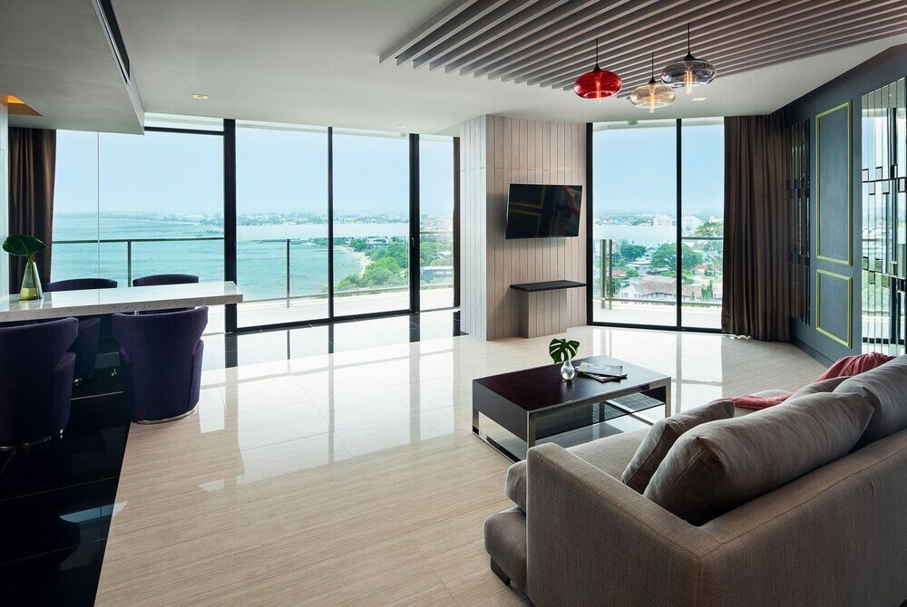 TSix5 Phenomenal Room Type - Sensation Suite Seafront