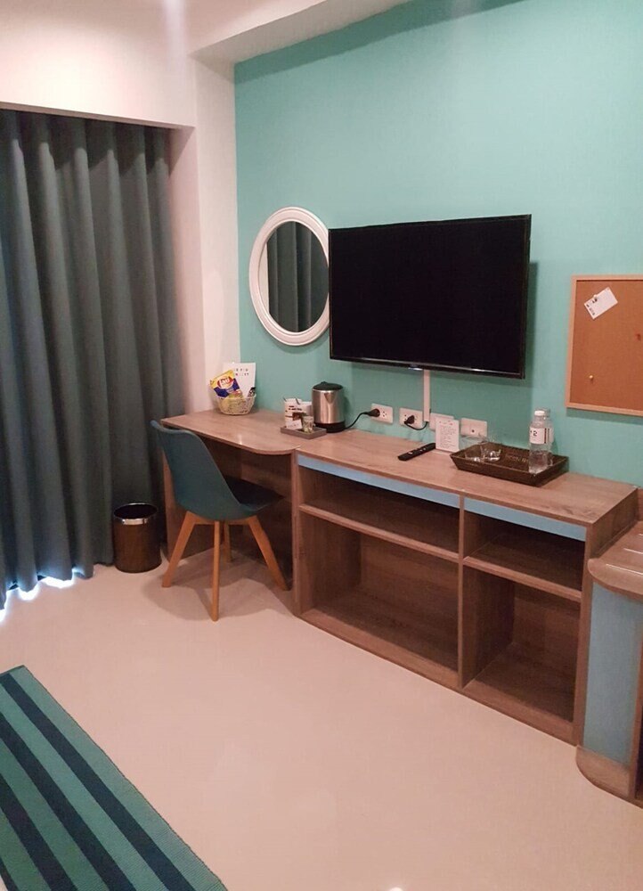 T2 Jomtien Pattaya - Tap to explore photos