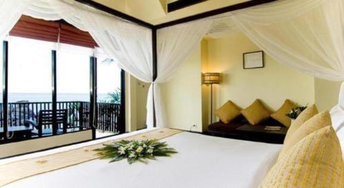 Merit Wellness & Mind Retreat Resort Samui - Tap to explore photos