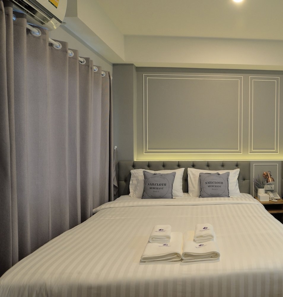 De Lavender Bangkok Hotel Room Type - Superior Room