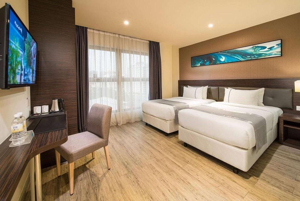 Ramada Encore by Wyndham Chinatown Kuala Lumpur Room Type - Deluxe Twin (Child Sharing Bed) Ramada Encore by Wyndham Chinatown Kuala Lumpur Room Type - Deluxe Twin (Child Sharing Bed)