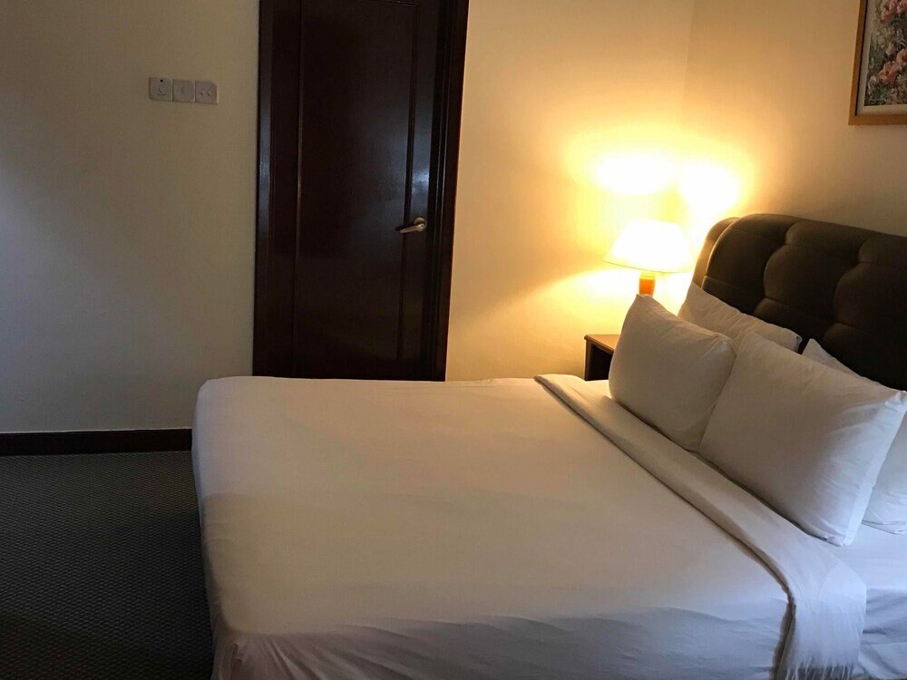 Times Square Service Suites Room Type - Deluxe Suite
