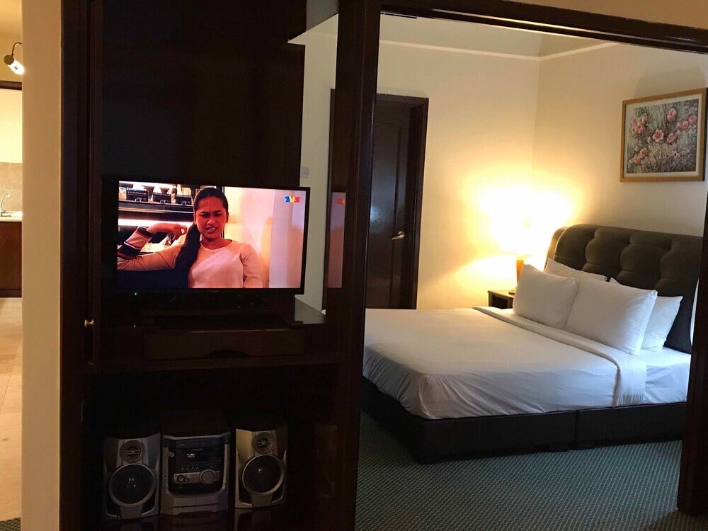 Times Square Service Suites Room Type - Premier Studio Suite
