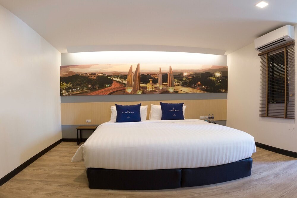 Tarawish Hotel Room Type - Superior Platform Double Room, Walk in Closet