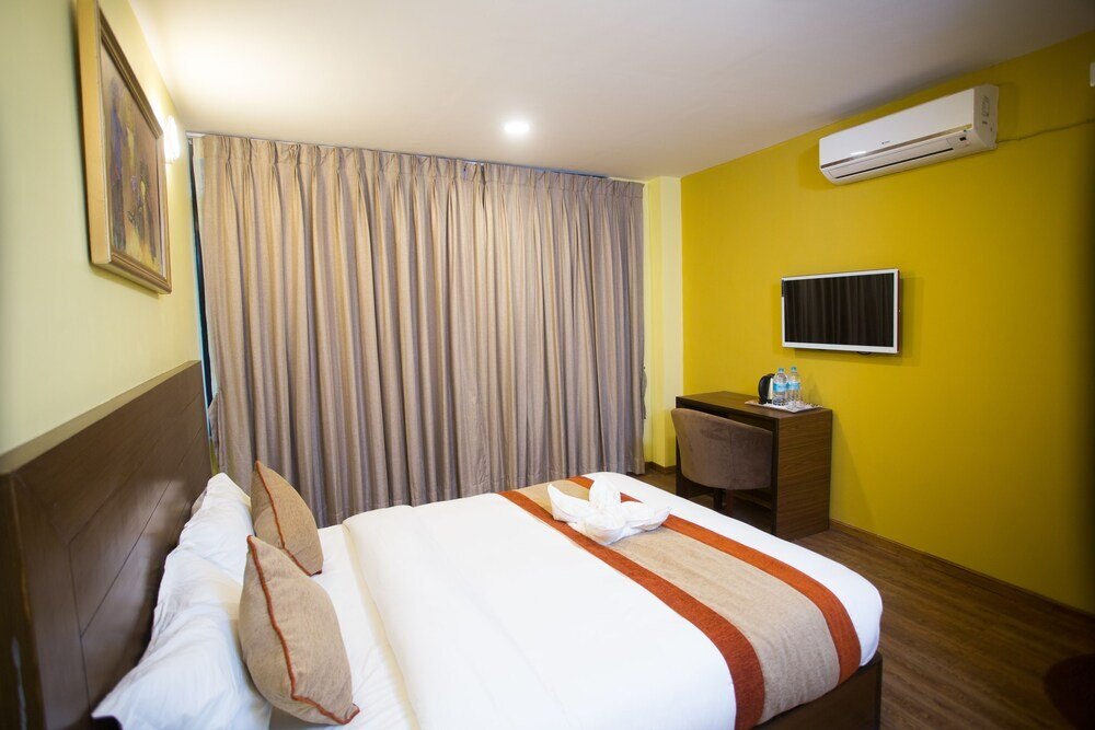 Hotel Rosemary Homes Room Type - Deluxe Double Room, 1 Queen Bed, Non Smoking