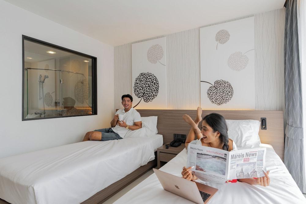 Citrus Patong By Compass Hospitality Room Type - Deluxe Twin Pool View Balcony Citrus Patong By Compass Hospitality Room Type - Deluxe Twin Pool View Balcony