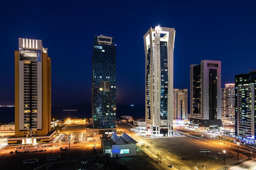 Centara West Bay Hotel & Residences Doha - Tap to explore photos