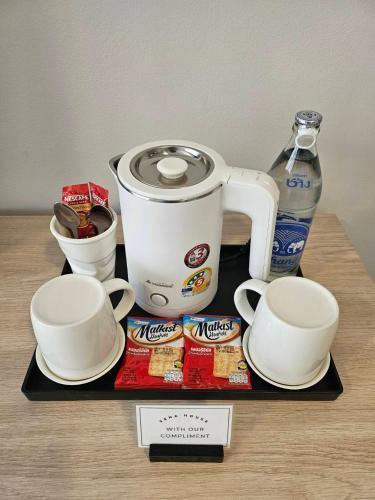 Sena house Paholyothin30 Room Type - Deluxe Double Room with Balcony Sena house Paholyothin30 Room Type - Deluxe Double Room with Balcony