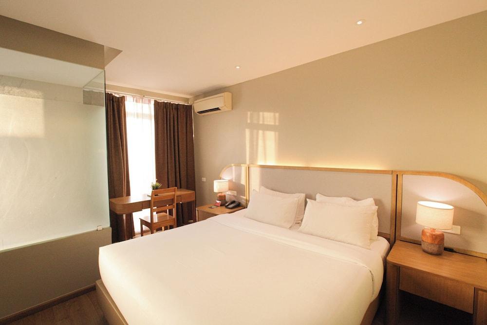 Brighton Hotel Bangkok Room Type - Junior Suite