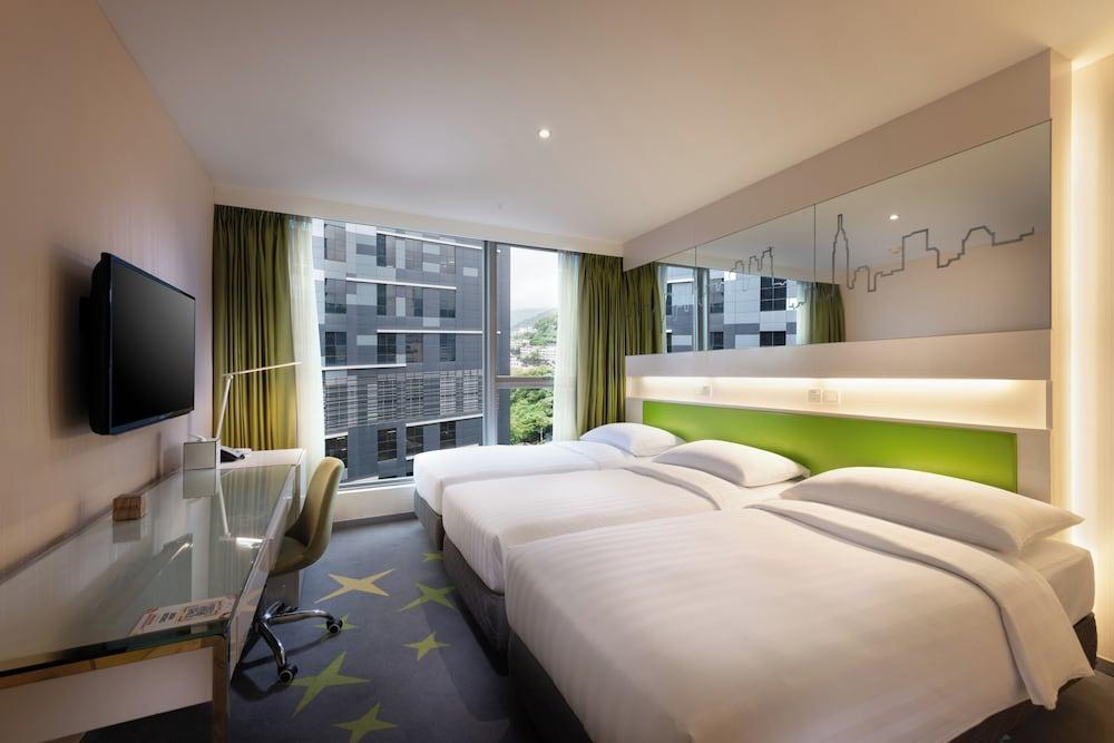 Dorsett Tsuen Wan Room Type - Deluxe Triple Room