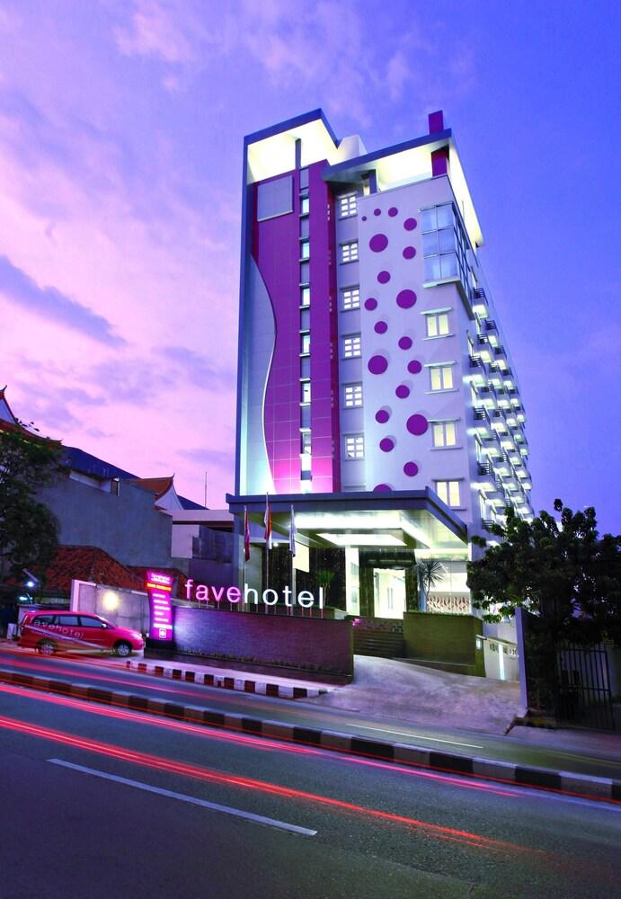 Favehotel Zainul Arifin - Tap to explore photos