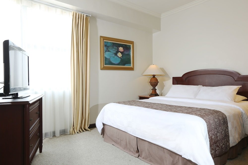 Aryaduta Suites Semanggi Room Type - Suite, 3 Bedrooms