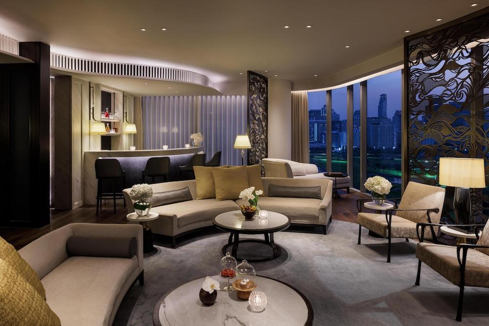 Waldorf Astoria Bangkok by Hilton Room Type - KING 2 BEDRM ROYAL SUITE Waldorf Astoria Bangkok by Hilton Room Type - KING 2 BEDRM ROYAL SUITE