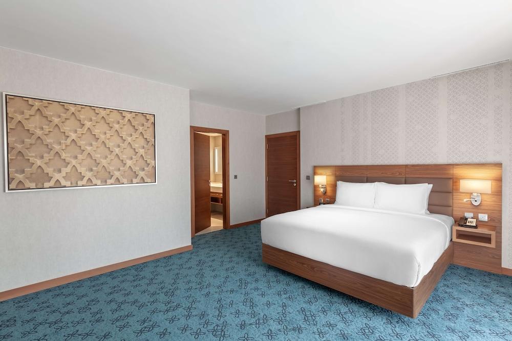 DoubleTree by Hilton Dubai Al Jadaf Room Type - Suite, 1 Bedroom