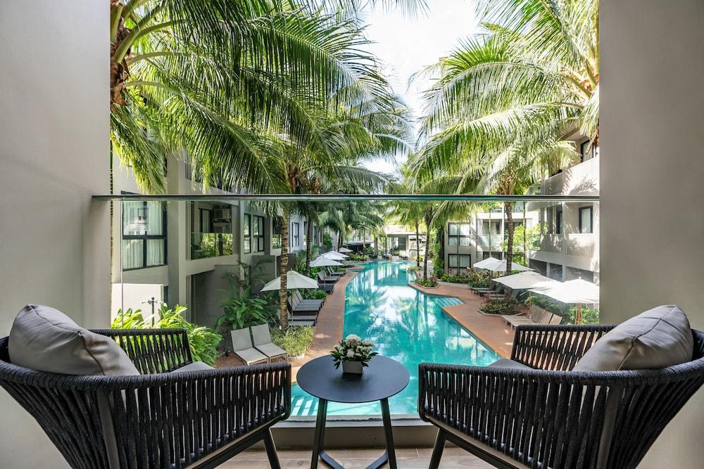 Diamond Resort Phuket Official Account Room Type - Grand Deluxe Suite Hollywood Twin Pool View Diamond Resort Phuket Official Account Room Type - Grand Deluxe Suite Hollywood Twin Pool View