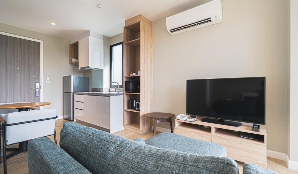 Diamond Resort Phuket Official Account Room Type - Grand Deluxe Suite Double
